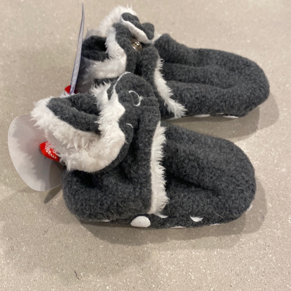 Infant Cozy Booties Size 0-6 Months